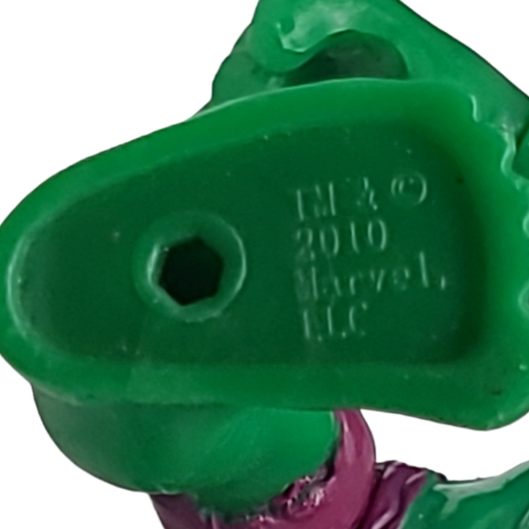 2 IMAGINEXT SUPER HERO FIGURES 2016 SUPERMAN AND 2010 THE HULK - Picture 15 of 16